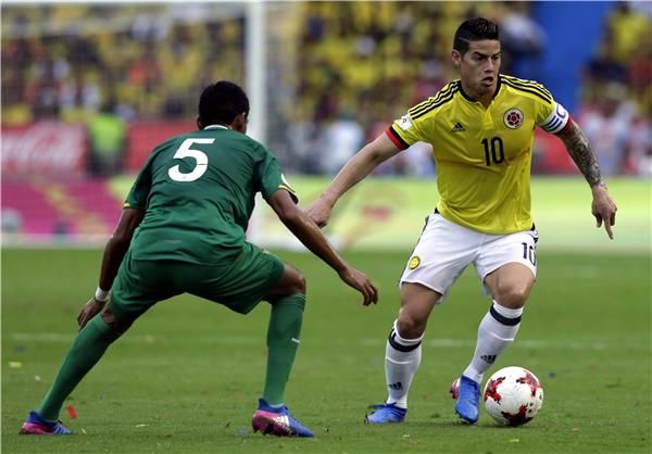 رودريجيز بقميص كولومبيا