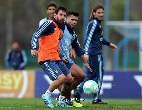 ?i=reuters%2f2017-08-28%2f2017-08-28t213807z_1022763469_rc191c8fbe80_rtrmadp_3_soccer-worldcup-uru-arg_reuters