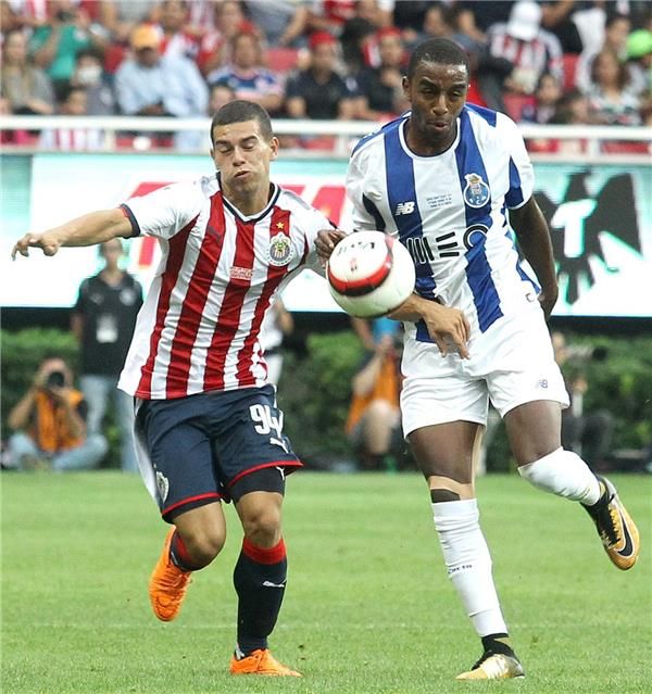 ريكاردو بيريرا 