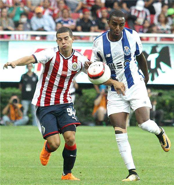 ريكاردو بيريرا 