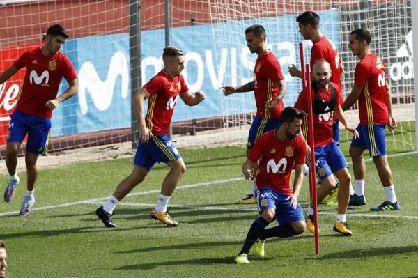 جانب من تدريبات المنتخب الإسباني