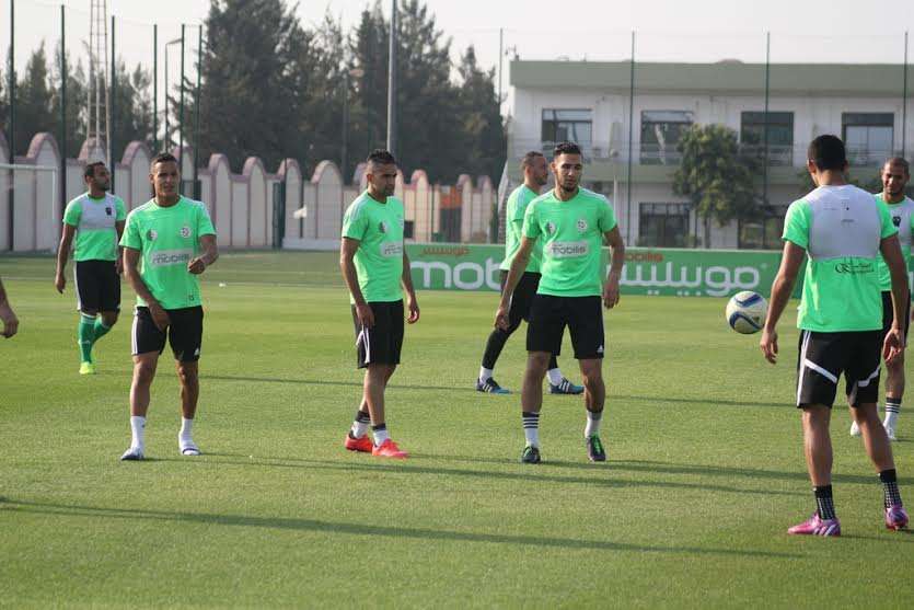 جانب من تدريبات المنتخب الجزائري اليوم