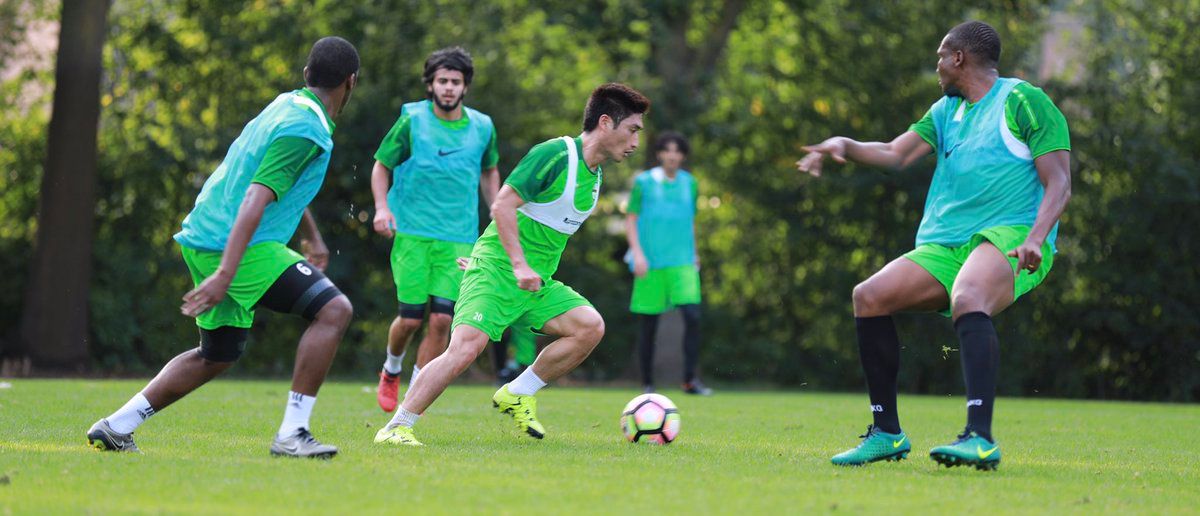 لاعبو الأهلي