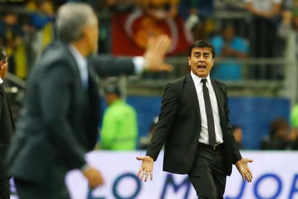 جوستافو كينتيروس