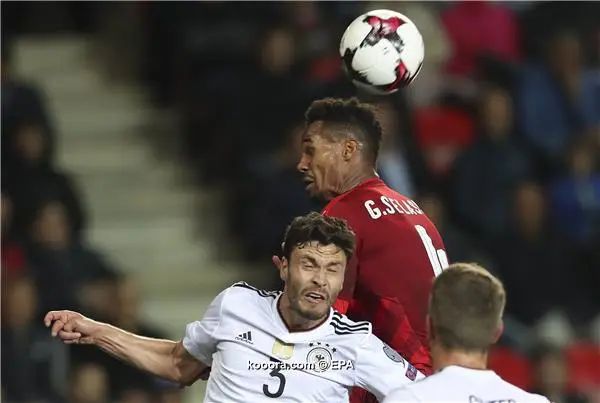 ?i=epa%2fsoccer%2f2017-09%2f2017-09-01%2f2017-09-01-06178008_epa