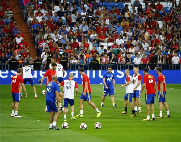 من تدريبات منتخب إسبانيا