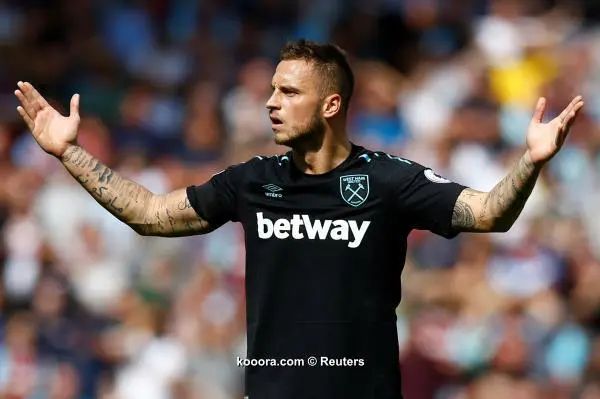 ?i=reuters%2f2017-08-19%2f2017-08-19t153002z_2076939905_rc168d00d980_rtrmadp_3_soccer-england-sou-whu_reuters