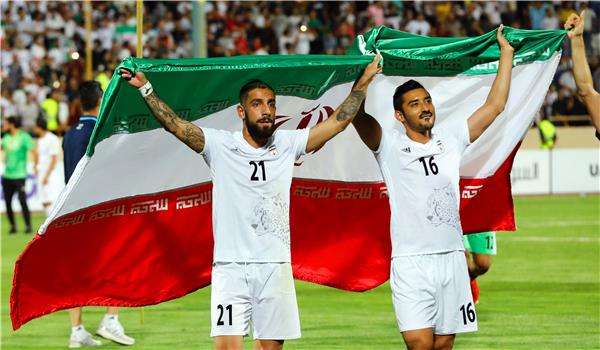 لاعبو إيران