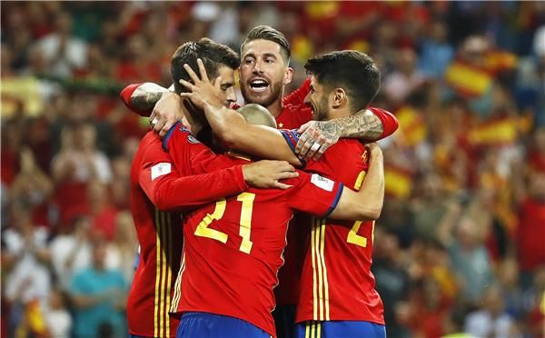 لاعبو إسبانيا