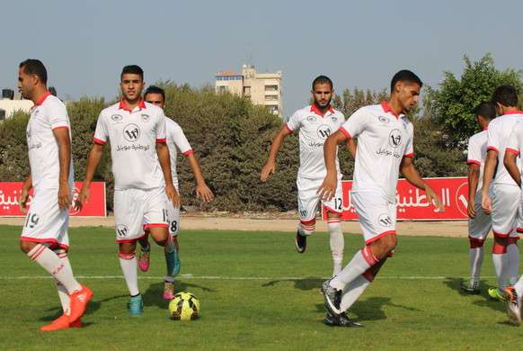 من تدريبات نادي غزة الرياضي