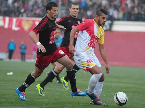 جانب من مواجهة سابقة بين الفريقين