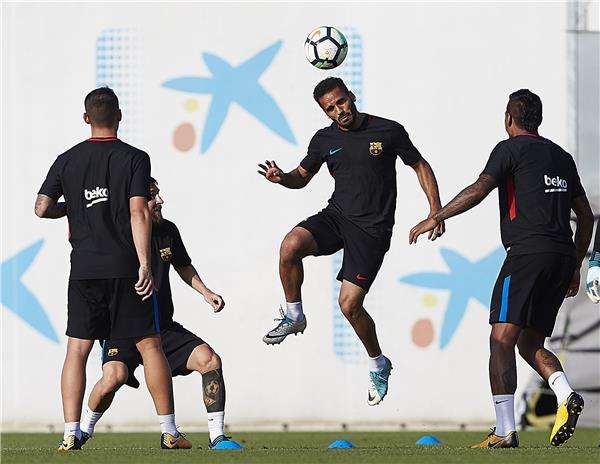 من تدريبات الفريق - أرشيفية