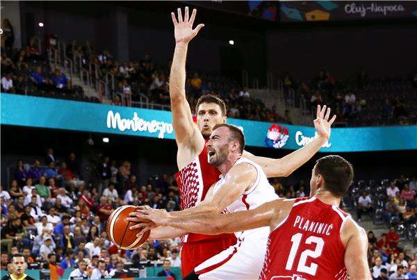 من مباراة كرواتيا ومونتنيجرو