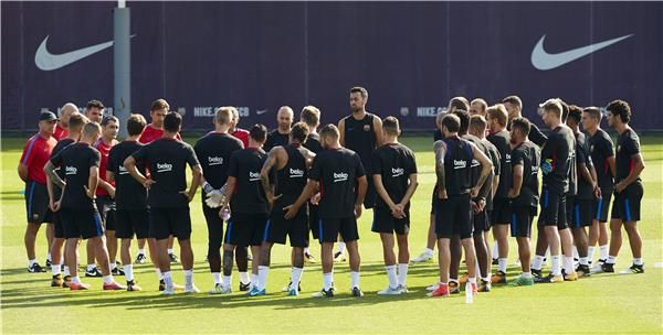 لاعبو برشلونة