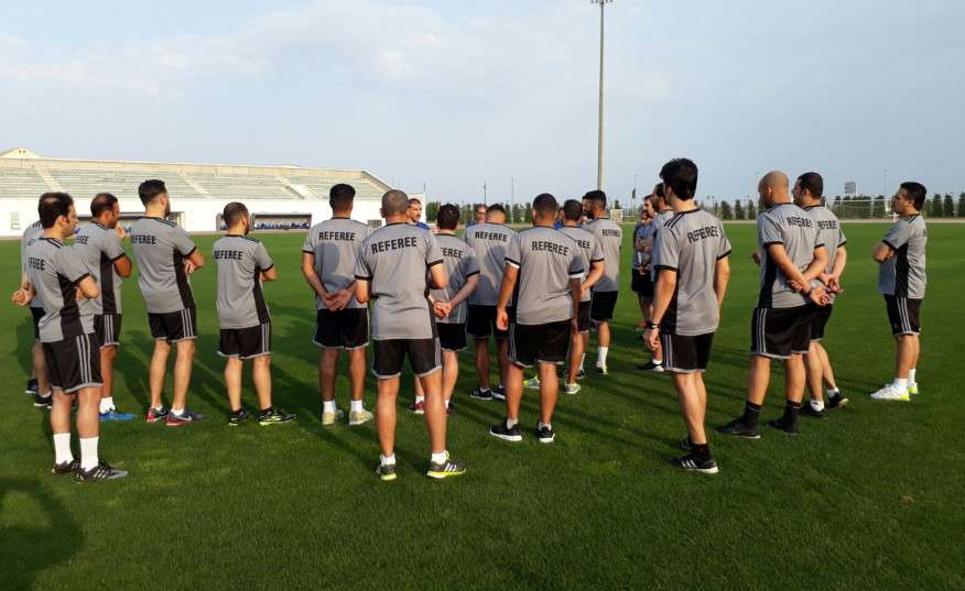 من معسكر الحكام