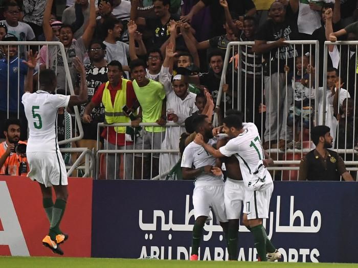 فرحة اللاعبين السعوديين بالهدف