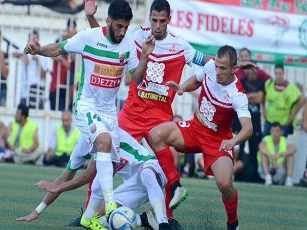 من لقاء سابق بين الفريقين 