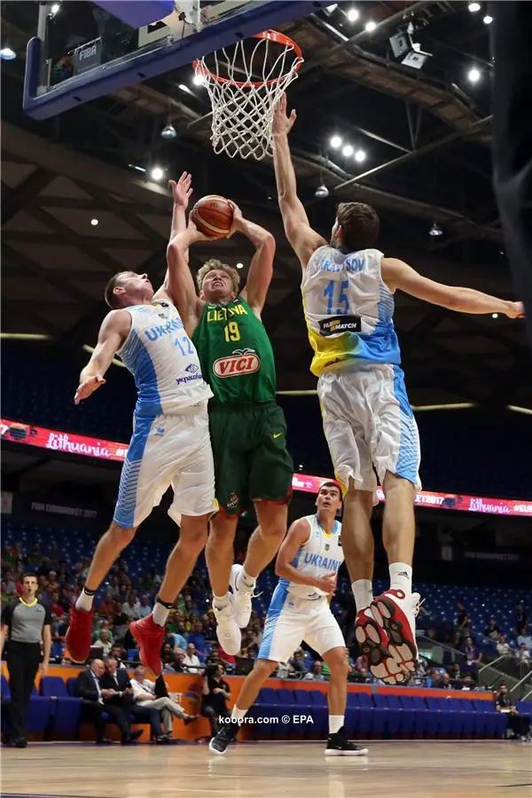 ?i=epa%2fbasketball%2f2017-09%2f2017-09-05-06185309_epa