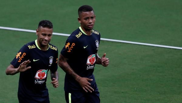  نيمار وخيسوس