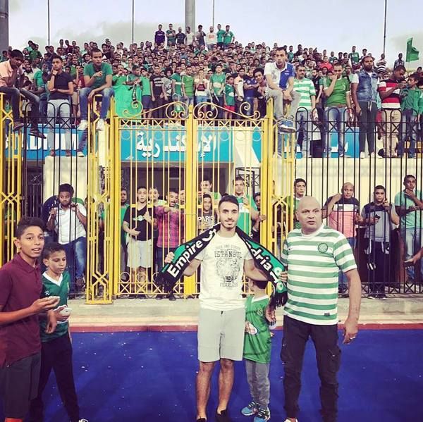  جانب من تقديم منصر