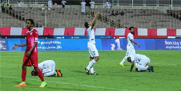 لاعبو الفتح 