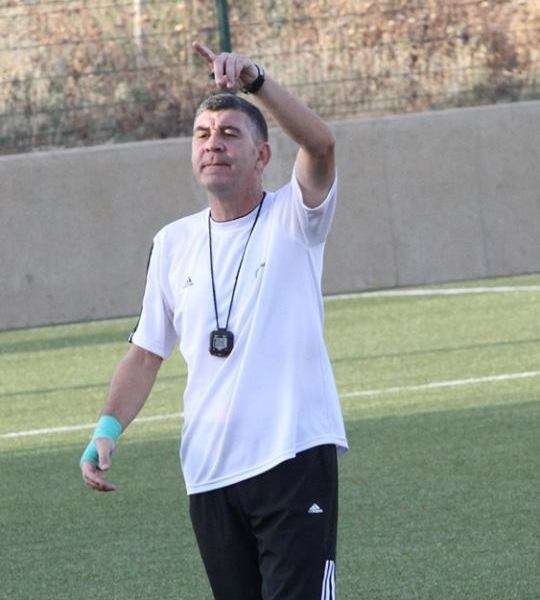 عماد خانكان