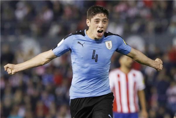 فرحة فالفيردي بهدفه في مرمى باراجواي