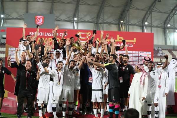 جانب من التتويج