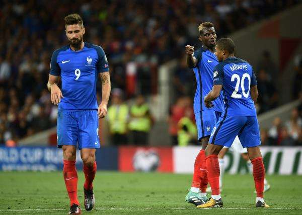 لاعبو منتخب فرنسا