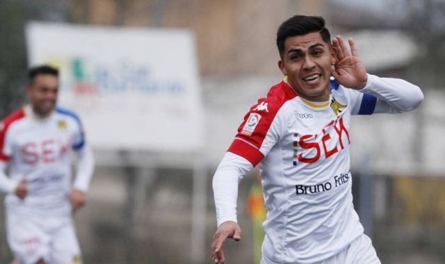 سيزار بيناريس