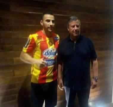 بعد توقيع العقود