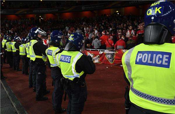 جماهير مباراة أرسنال وكولن