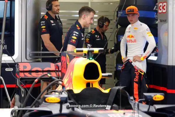 ?i=reuters%2f2017-09-16%2f2017-09-16t101818z_2121234132_rc11eb3d63d0_rtrmadp_3_motor-f1-singapore_reuters