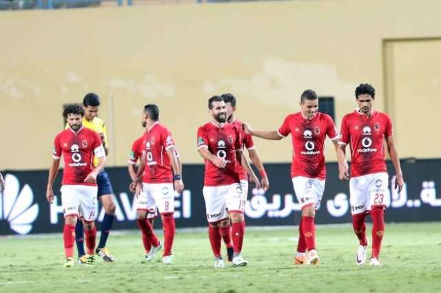 لاعبو الأهلي