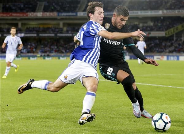 ثيو هيرنانديز خلال المباراة