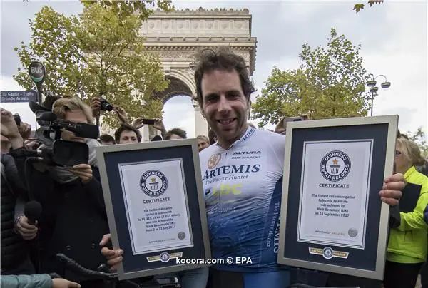 ?i=epa%2fathletics%2f2017-09%2f2017-09-18-06212658_epa