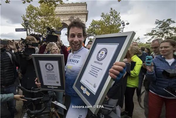 ?i=epa%2fathletics%2f2017-09%2f2017-09-18-06212671_epa