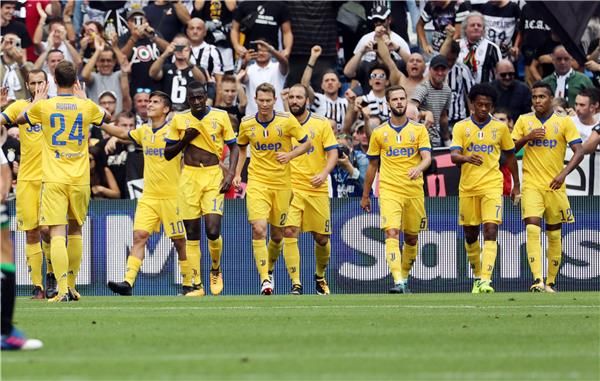 لاعبو يوفنتوس