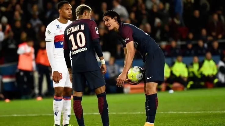 ?i=m..m%2fcavani+neymar