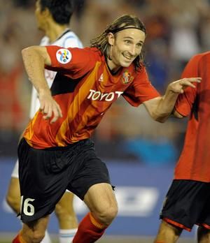 المهاجم الأسترالي جوشوا كينيدي