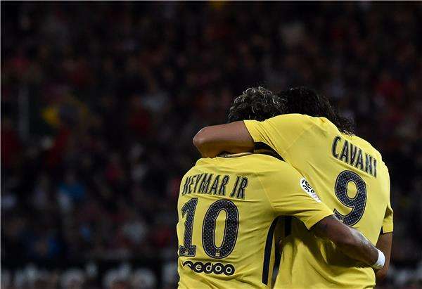 نيمار وكافاني