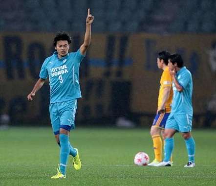 لاعبو فريق جامعة تسوكوبا في كأس الإمبراطور 2017