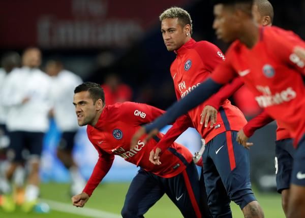 2017-09-17t184226z_1281641692_rc171acb5110_rtrmadp_3_soccer-france-psg-lyo_reuters