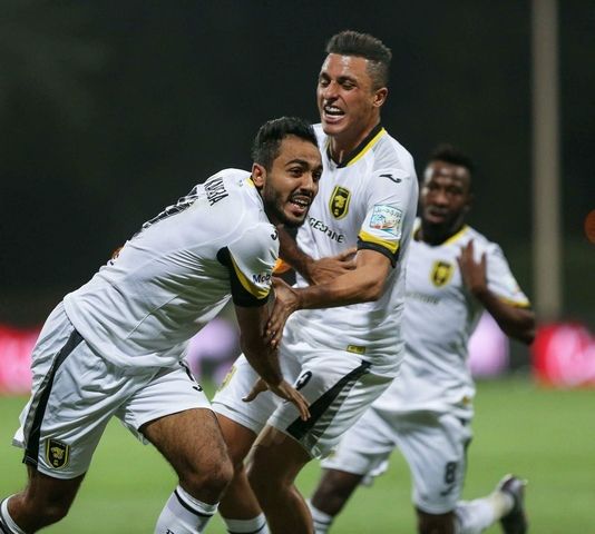 لاعبو اتحاد جدة