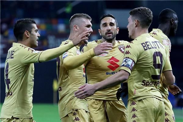 أندريا بيلوتي مع تورينو