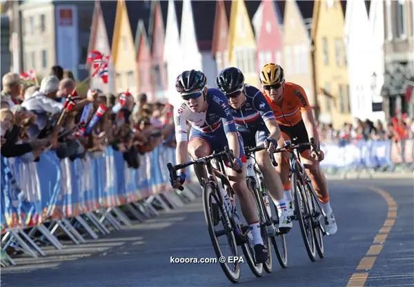 ?i=epa%2fathletics%2f2017-09%2f2017-09-23-06222116_epa