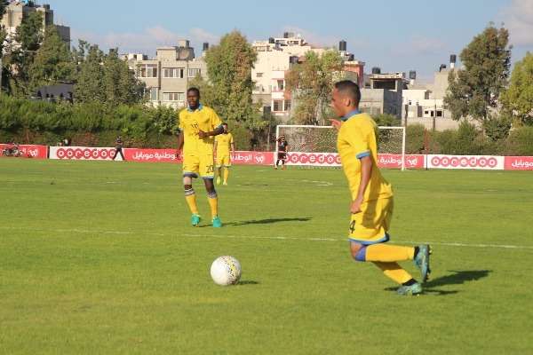الغواش بزي فريق التفاح