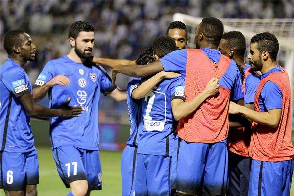 لاعبو الهلال