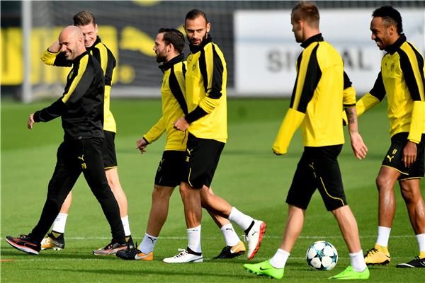 لاعبو بوروسيا درتموند