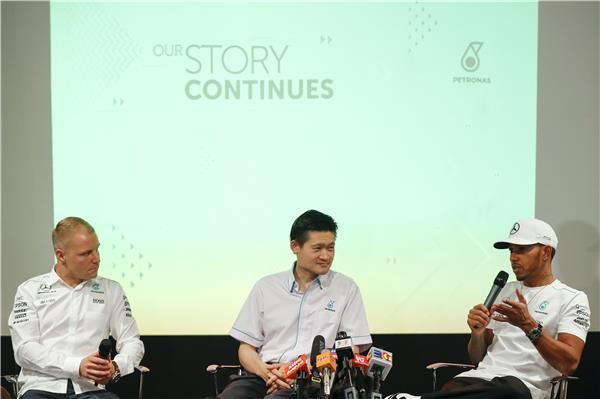  لويس هاميلتون